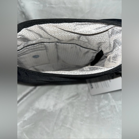 Travelon Anti-Theft Essentials North/South Asymmetric Crossbody Purse Black - Picture 12 of 13